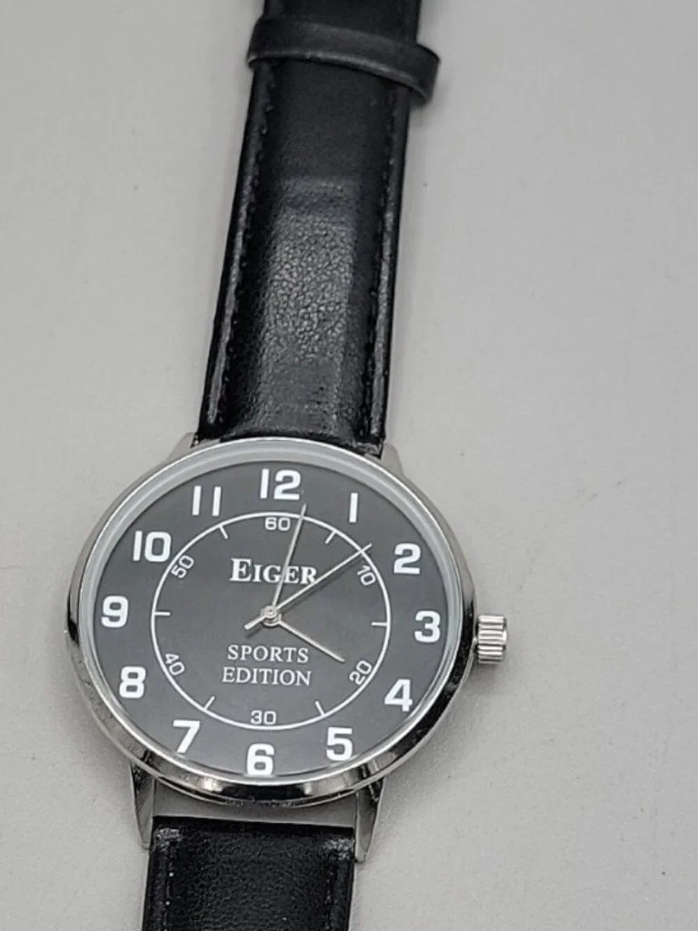 Eiger Mens Watch Sports Edition Quartz  Large 41mm Dial 8.5